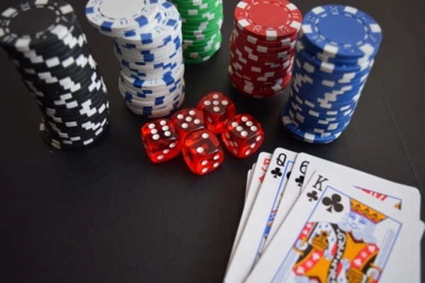 Tìm hiểu sơ lược về Draw Poker - Biến thể đặc biệt của Poker