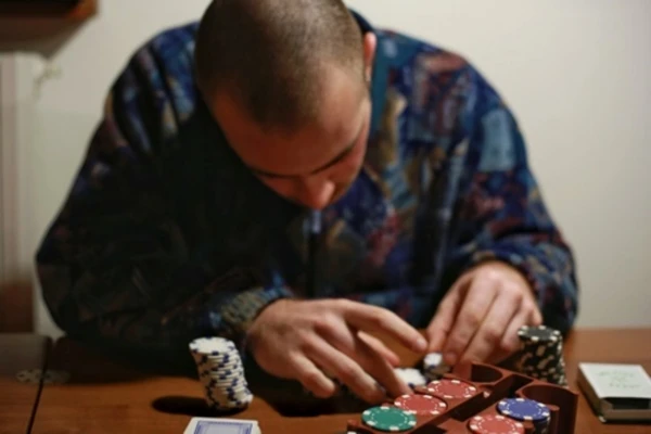 Trở thành cao thủ Xì Tố Online tại Casino với 3 kinh nghiệm bỏ túi 