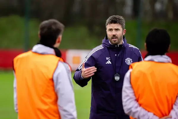Michael Carrick sẽ vực dậy Manchester United bằng cách nào?